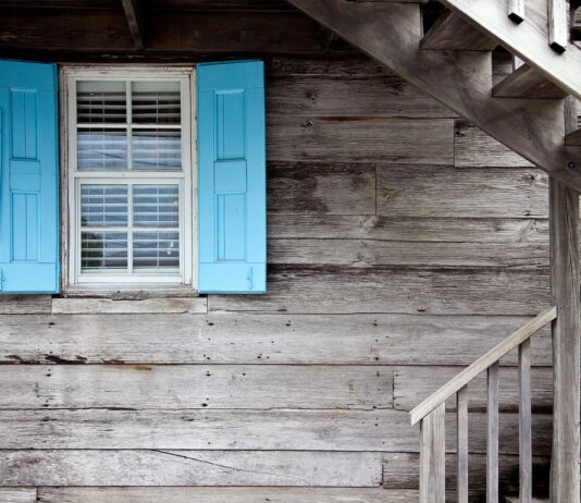 Geef je huis een make-over met Red Grandis gevelbekleding