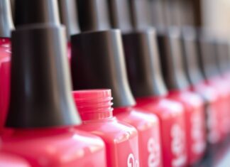 Kies de perfecte gellak kleur en zorg voor langdurige nagels