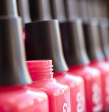 Kies de perfecte gellak kleur en zorg voor langdurige nagels